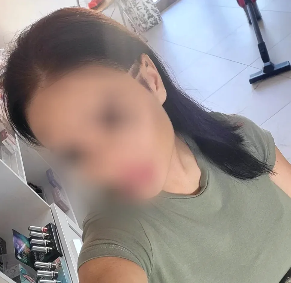 Nadja, 29